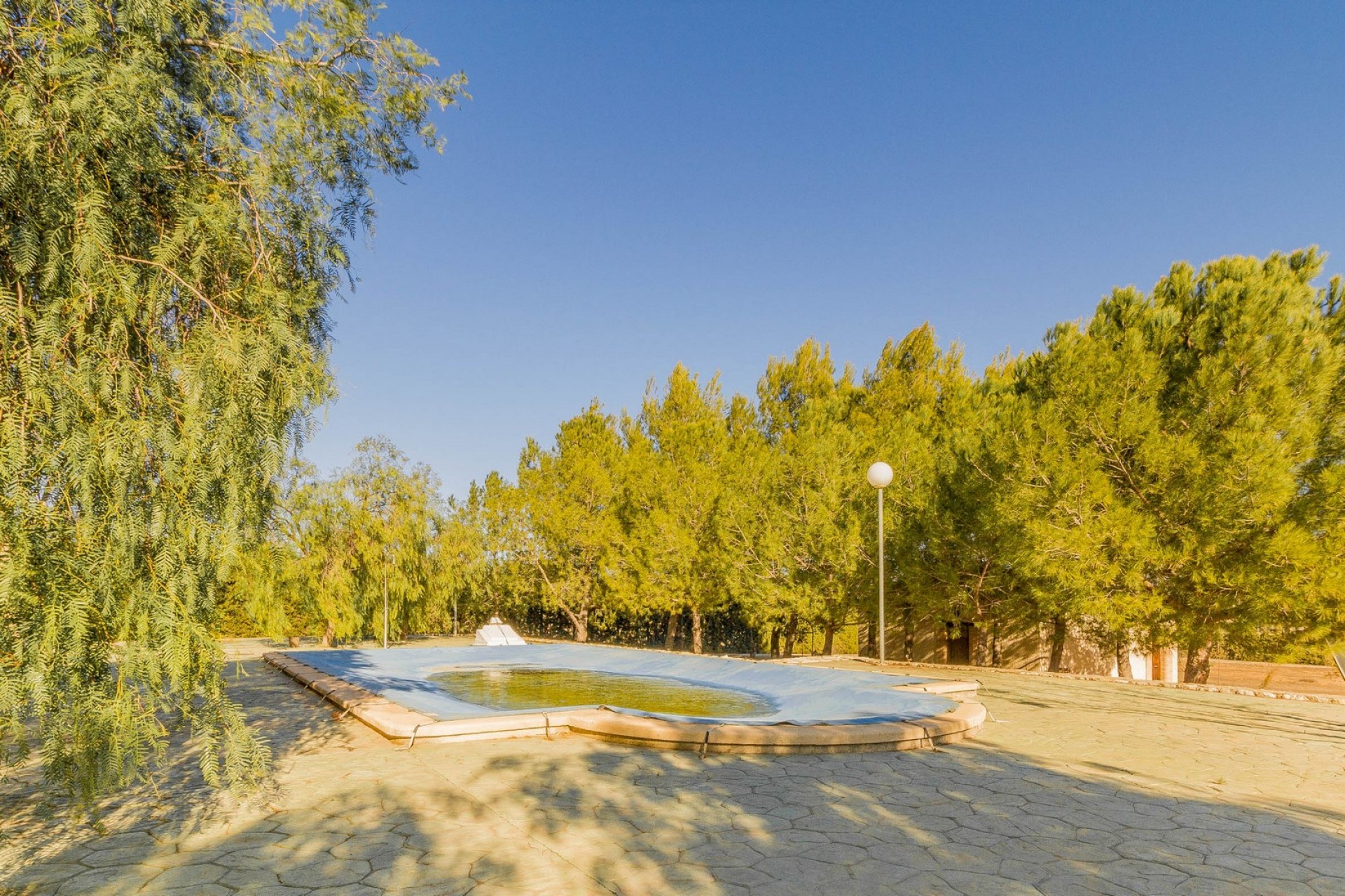 Reventa - Villa -
Yecla - Inland