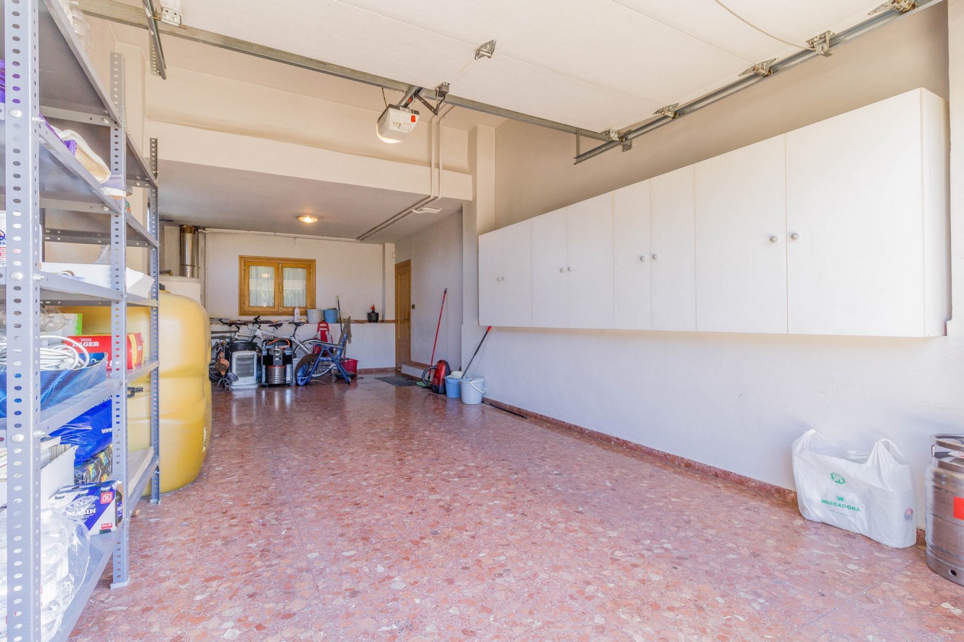 Reventa - Villa -
Yecla - Inland