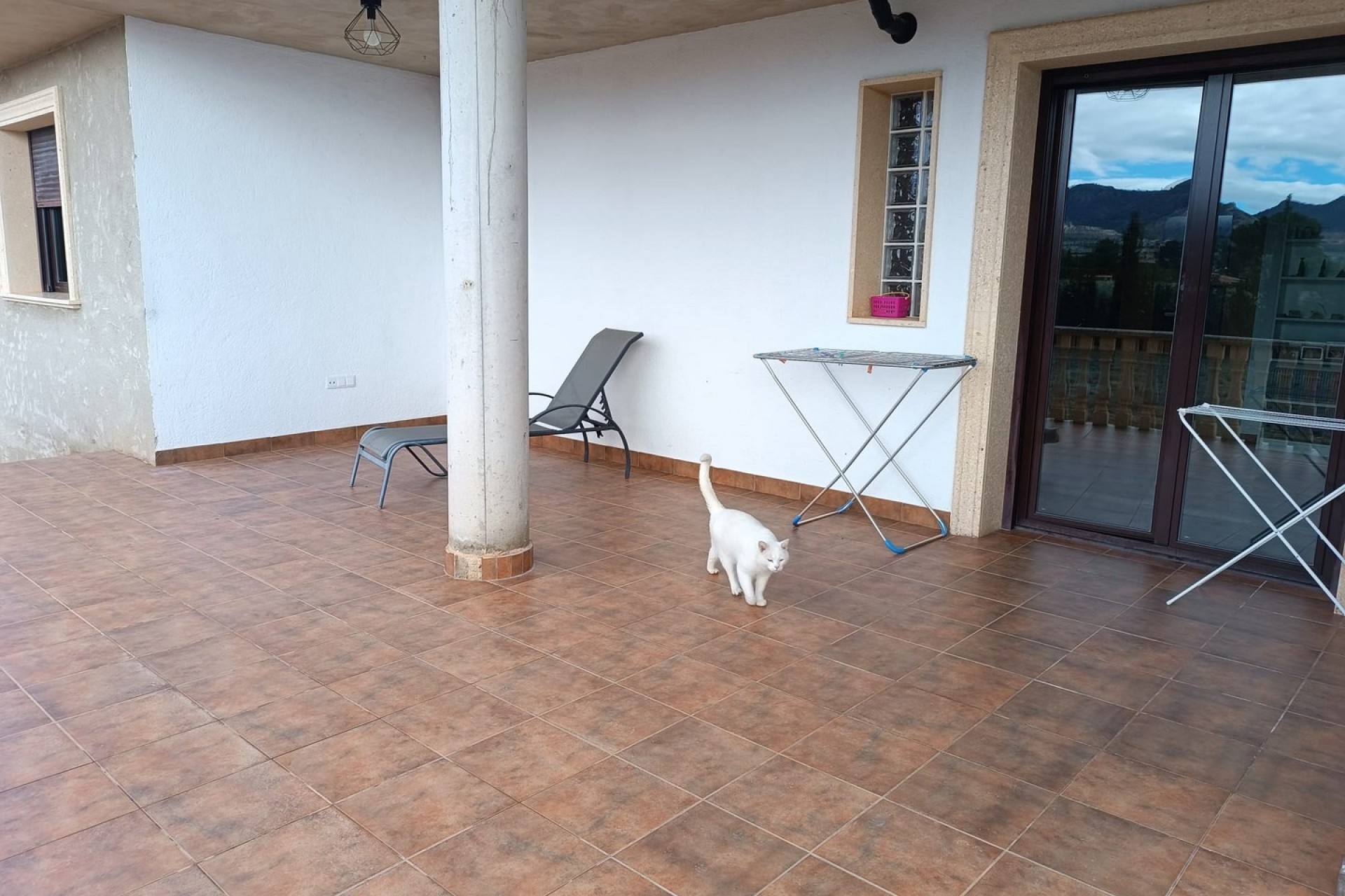 Reventa - Villa -
Yecla - Inland