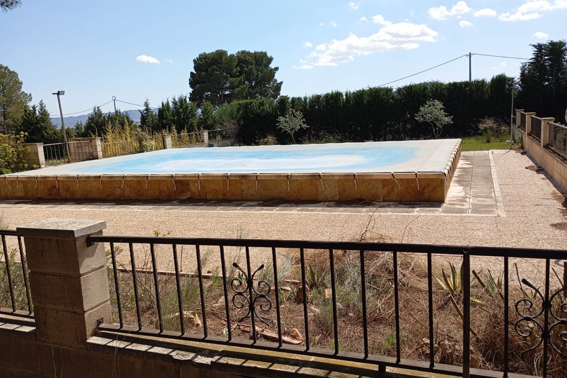 Reventa - Villa -
Yecla - Inland