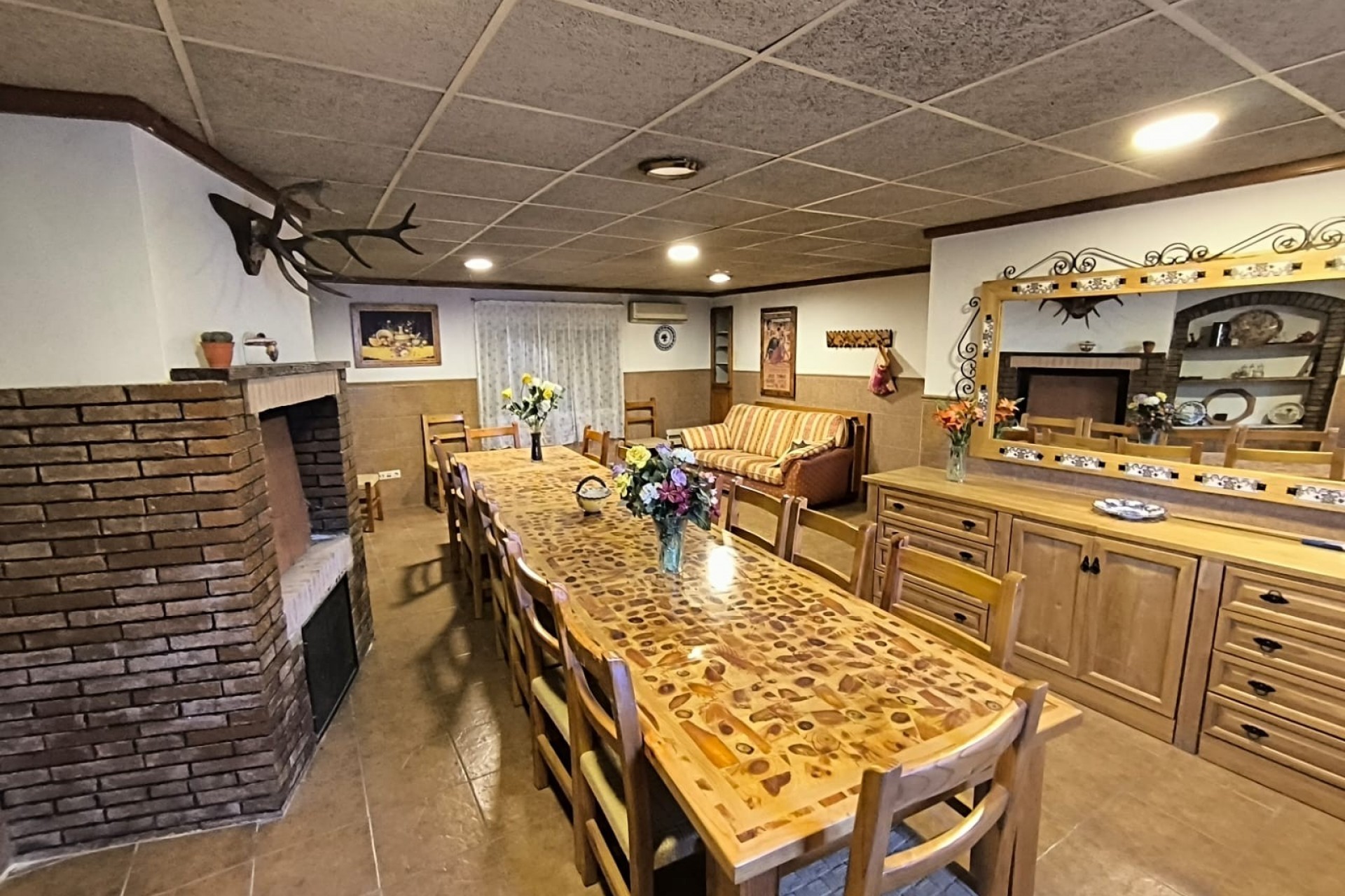 Reventa - Villa -
Yecla - Inland