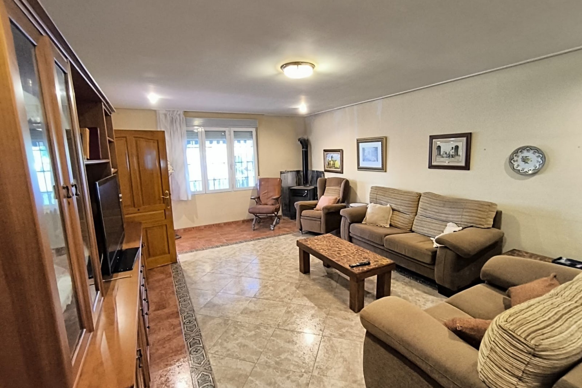 Reventa - Villa -
Yecla - Inland
