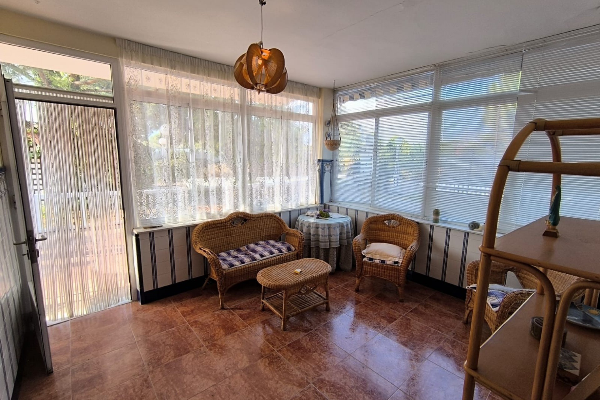 Reventa - Villa -
Yecla - Inland