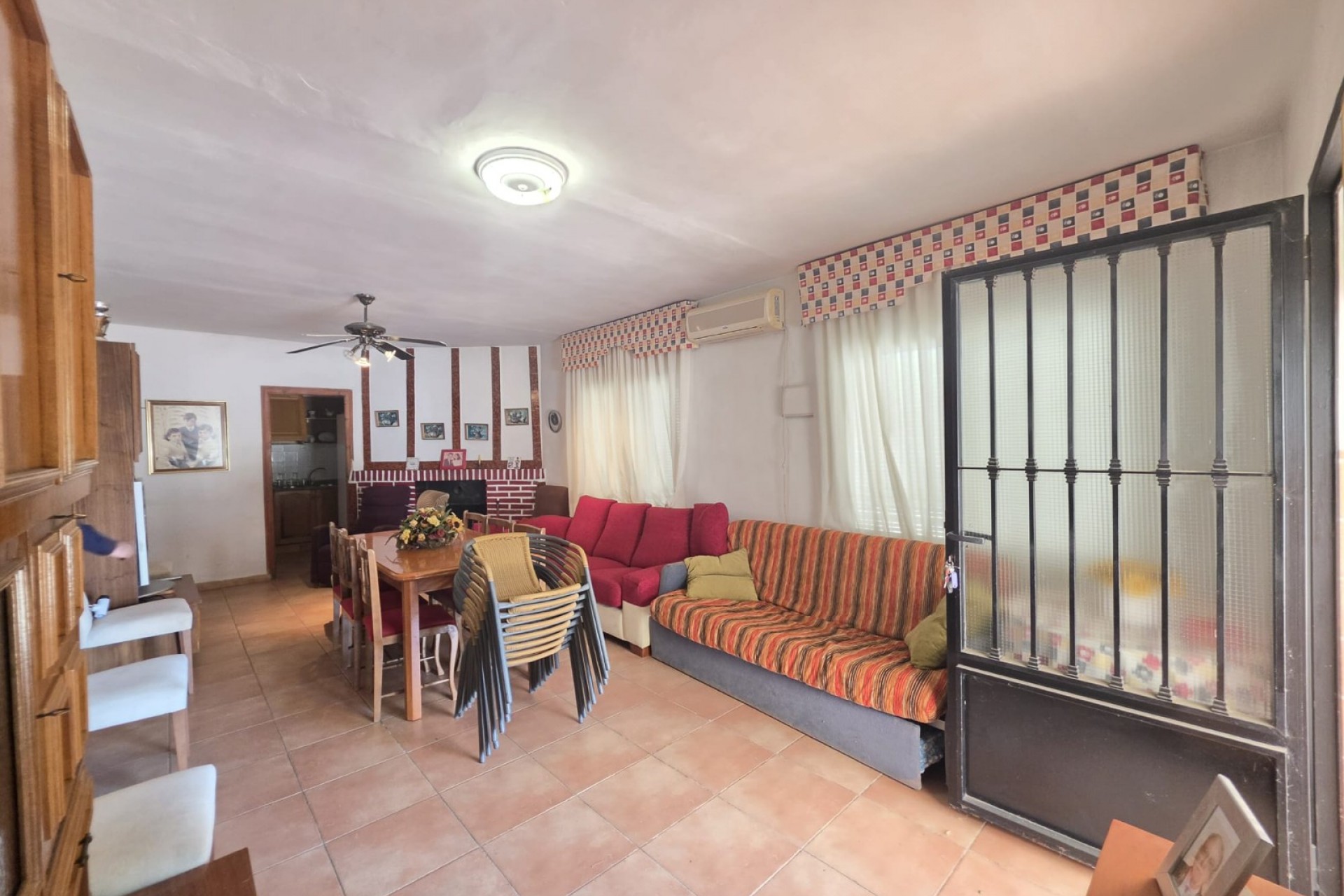 Reventa - Villa -
Yecla - Inland
