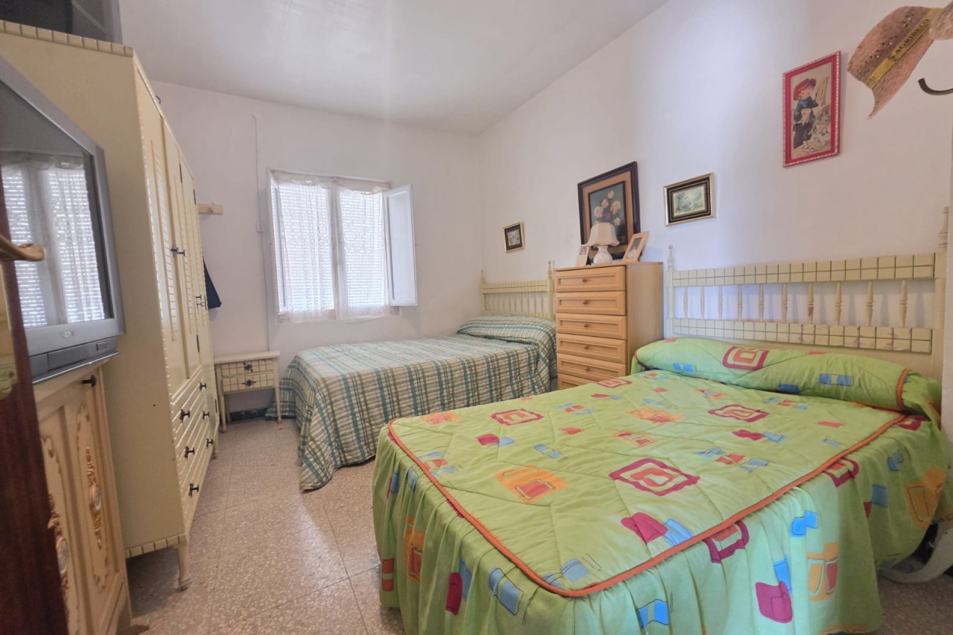 Reventa - Villa -
Yecla - Inland