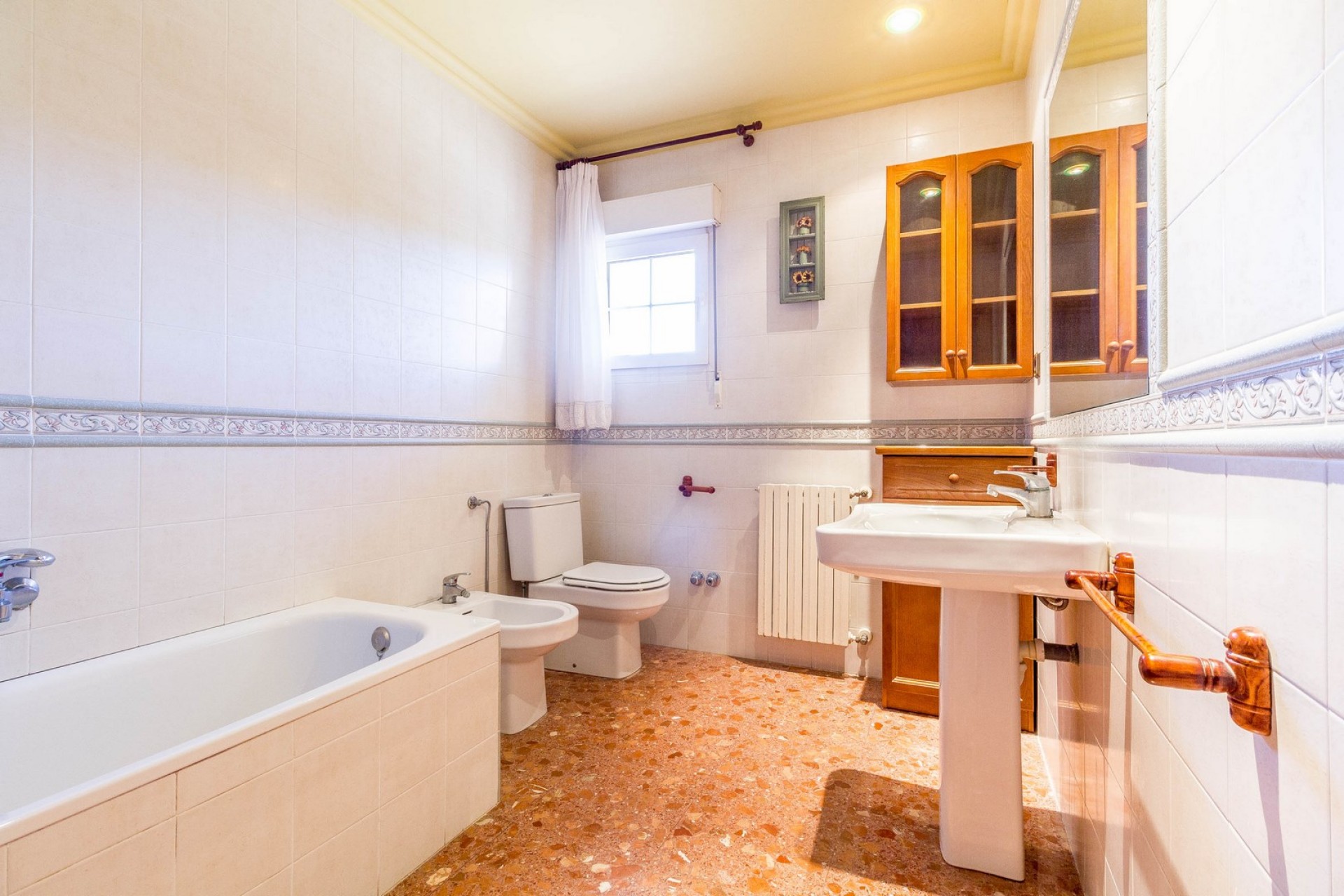 Reventa - Villa -
Yecla - Inland