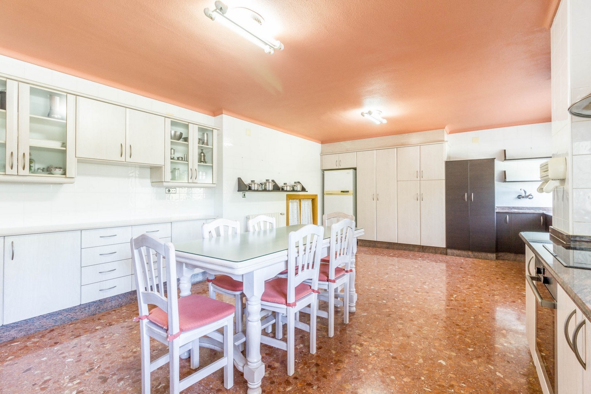 Reventa - Villa -
Yecla - Inland