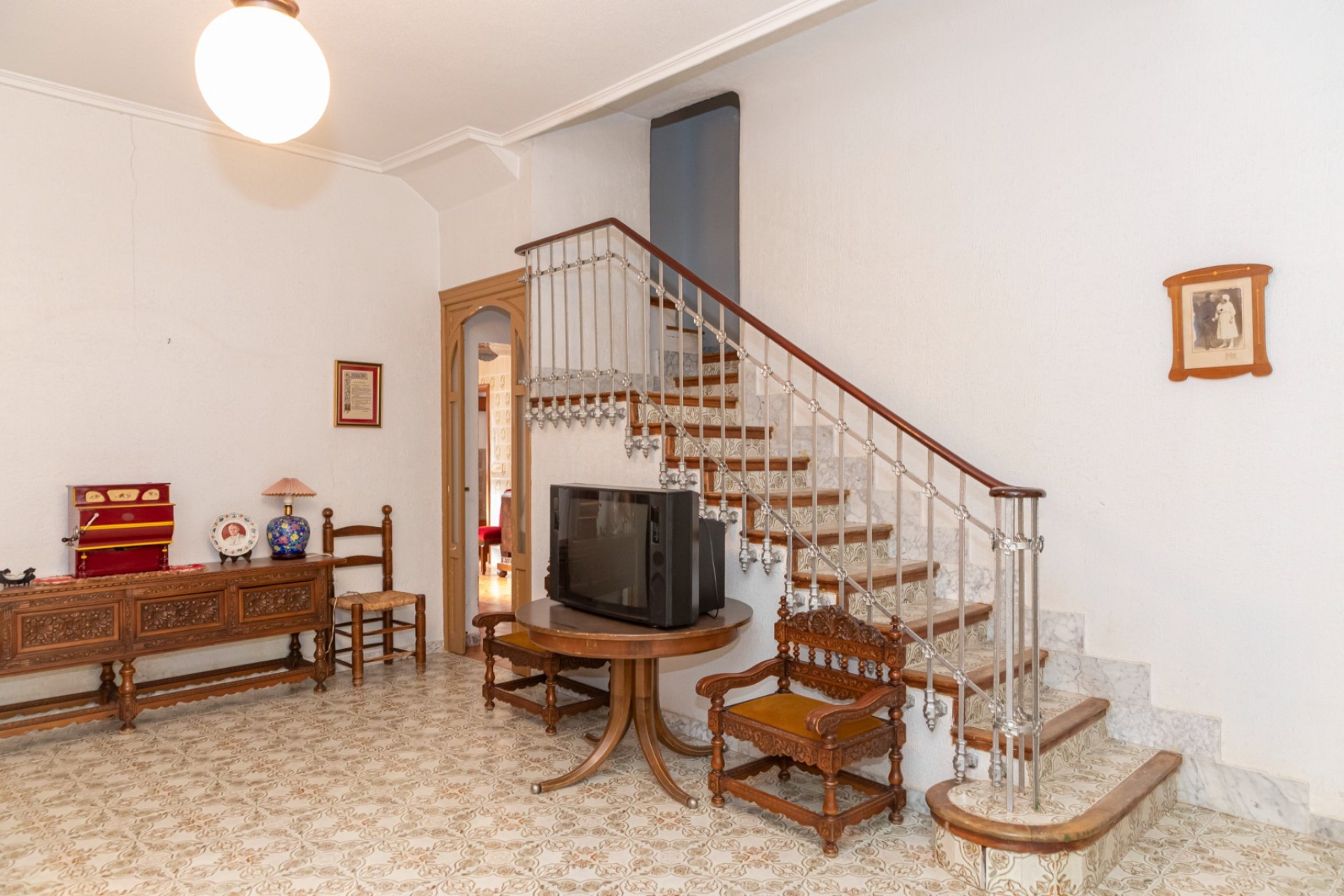 Reventa - Villa -
Yecla - Inland