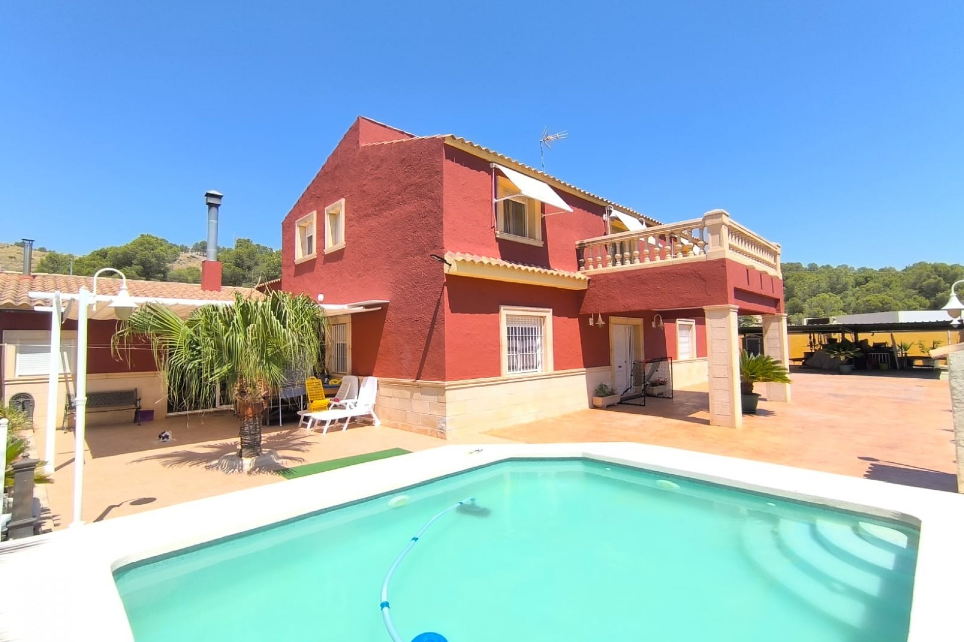Reventa - Villa -
Yecla - Inland