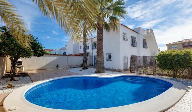 Semi Detached - Resale - Torrevieja - BO-84141