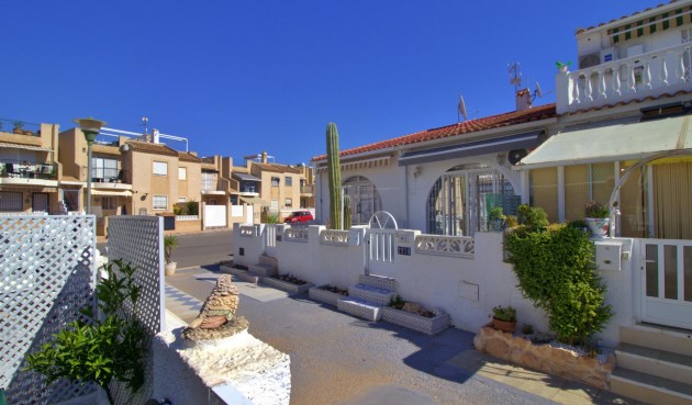 Semi Detached - Resale - Torrevieja - San Luis