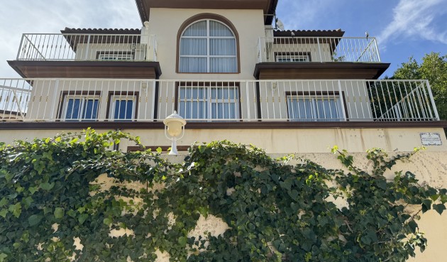 Town House - Återförsäljning - Callosa D'en Sarria - Inland