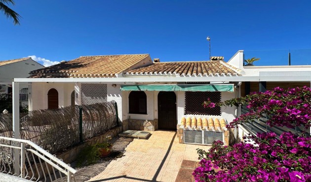 Town House - Återförsäljning - Orihuela Costa - BO-24241