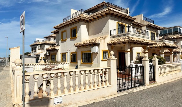 Town House - Återförsäljning - Orihuela Costa - BO-98748