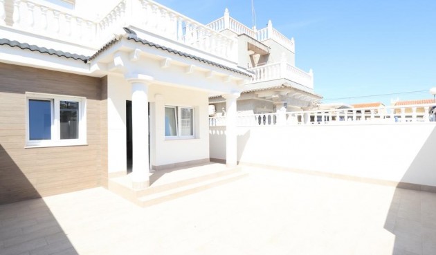Town House - Återförsäljning - Torrevieja - BO-44517