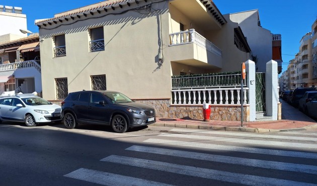 Town House - Återförsäljning - Torrevieja - Centro