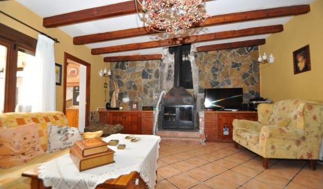 Town House - Resale - Chinorlet - BO-44786