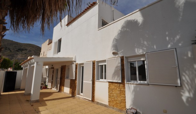 Town House - Reventa - Fortuna - Inland