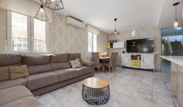 Town House - Reventa - Torrevieja - Centro