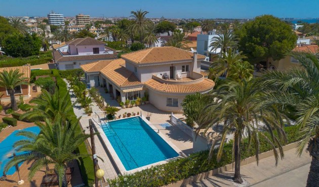 Villa - Återförsäljning - Cabo Roig - Costa Blanca