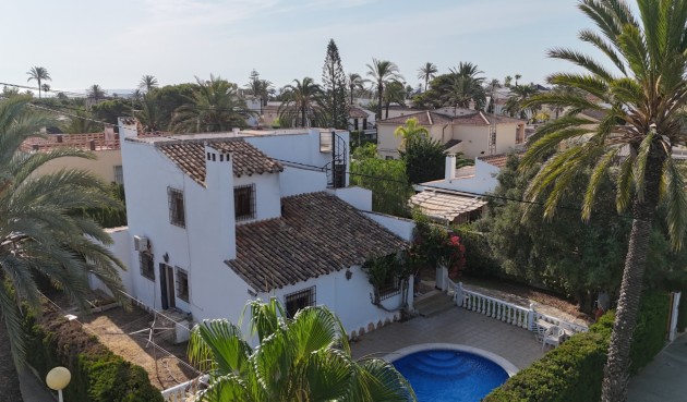 Villa - Återförsäljning - Cabo Roig - Costa Blanca