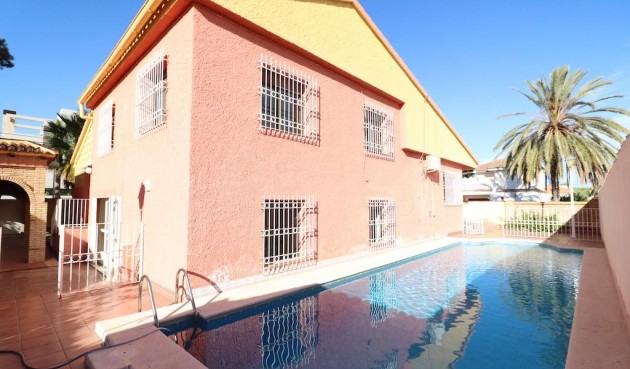 Villa - Återförsäljning - Cabo Roig - Costa Blanca