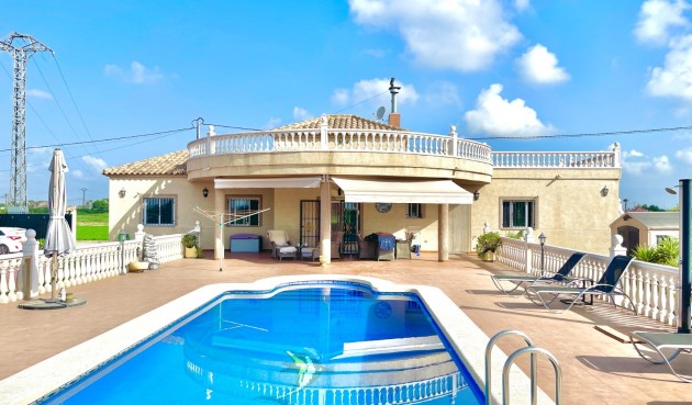 Villa - Återförsäljning - Catral - Costa Blanca