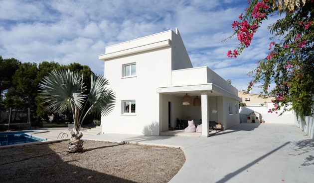 Villa - Återförsäljning - Ciudad Quesada - Costa Blanca