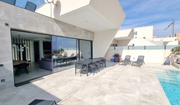 Villa - Återförsäljning - Ciudad Quesada - Costa Blanca