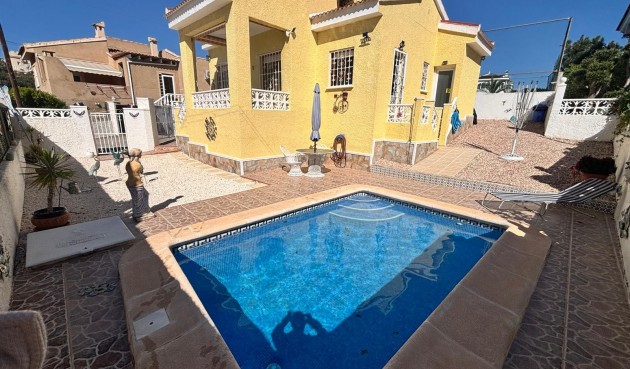Villa - Återförsäljning - Ciudad Quesada - Costa Blanca