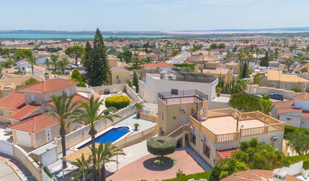 Villa - Återförsäljning - Ciudad Quesada - Costa Blanca