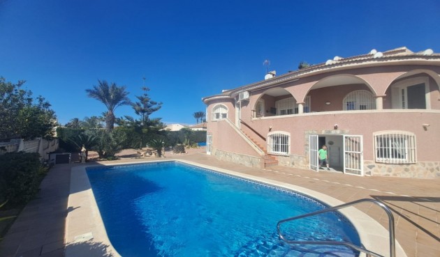 Villa - Återförsäljning - Ciudad Quesada - Costa Blanca