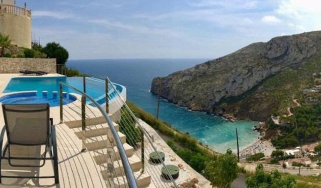 Villa - Återförsäljning - Jávea - Costa Blanca