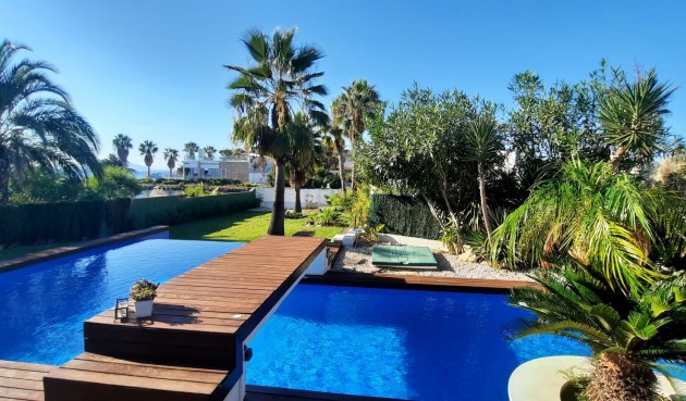 Villa - Återförsäljning - La Manga del Mar Menor - Costa Calida