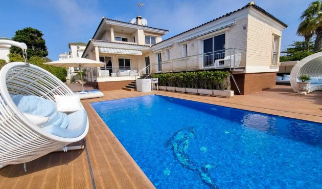 Villa - Återförsäljning - La Mata - Costa Blanca
