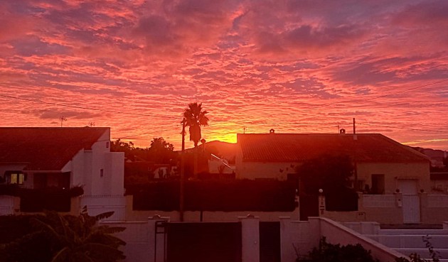 Villa - Återförsäljning - La Nucía - Costa Blanca