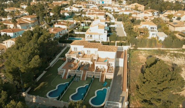 Villa - Återförsäljning - La Nucía - Costa Blanca