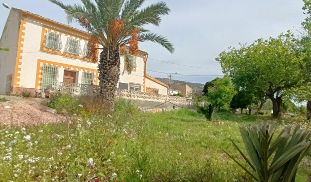 Villa - Återförsäljning - La Romana - Inland