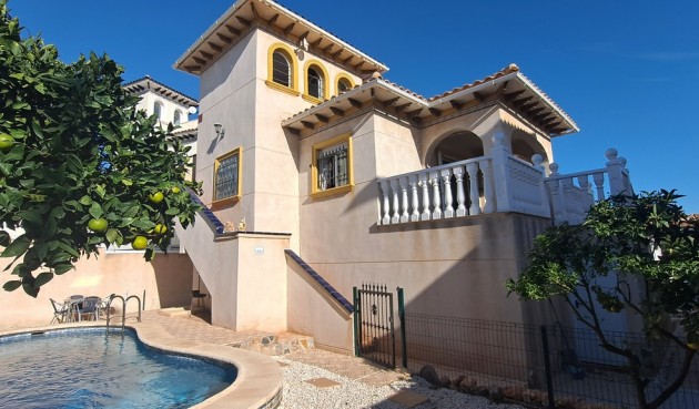 Villa - Återförsäljning - La Zenia - Costa Blanca