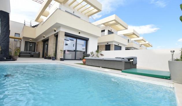 Villa - Återförsäljning - Los Montesinos - Costa Blanca