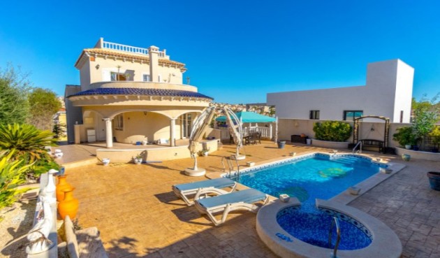 Villa - Återförsäljning - Orihuela - BO-76645