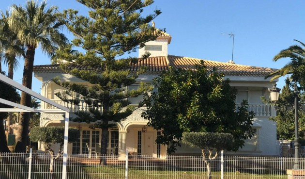 Villa - Återförsäljning - Orihuela Costa - BO-86080