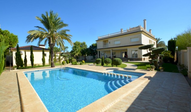 Villa - Återförsäljning - Orihuela Costa - Costa Blanca