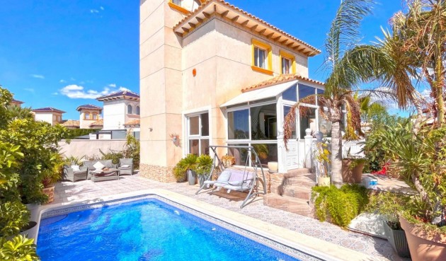 Villa - Återförsäljning - Orihuela Costa - Costa Blanca