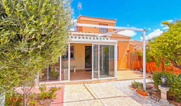 Villa - Återförsäljning - Orihuela Costa - Costa Blanca