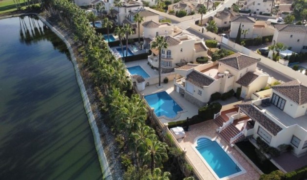 Villa - Återförsäljning - Orihuela Costa - Costa Blanca