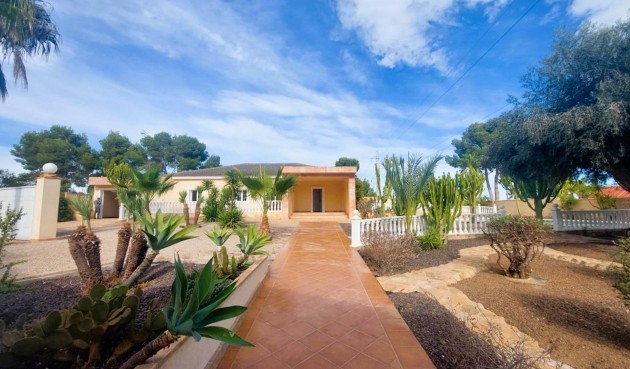 Villa - Återförsäljning - Orihuela Costa - Costa Blanca