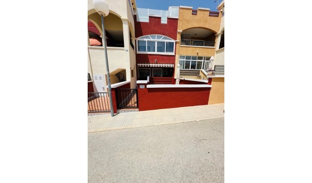 Villa - Återförsäljning - Orihuela Costa - Los Altos