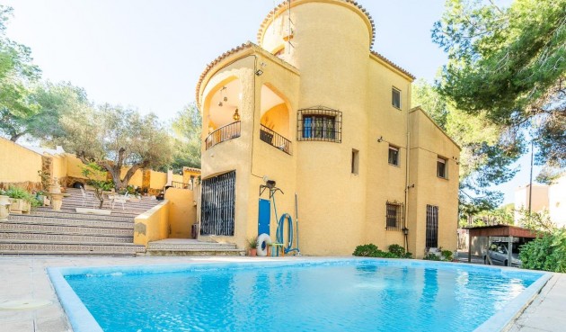 Villa - Återförsäljning - Orihuela Costa - Villamartín