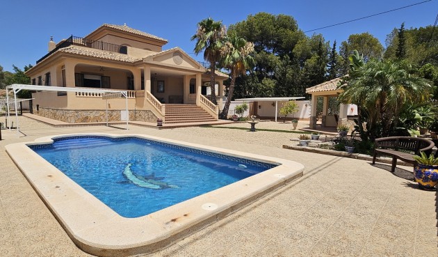 Villa - Återförsäljning - Pinar de Campoverde - BO-65102